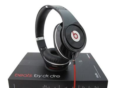 EU clears Apple's $3 bn Beats deal