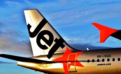 Jetstar apologises after passengers reportedly told to flush drugs
