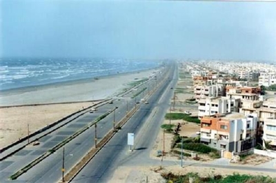 19 bathers drown, 4 missing in rough seas off Karachi