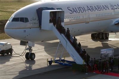 Saudi jetliner veers off Philippine runway