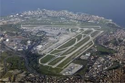Turkey travel chaos as storms hits Istanbul