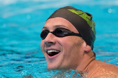 Lochte edges Phelps in encouraging 200m medley duel