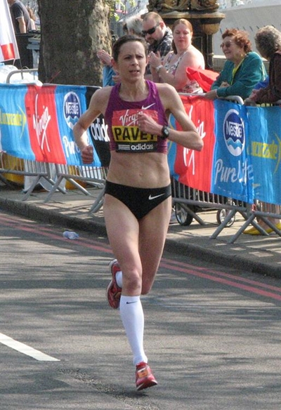 Pavey, mother of 2, wins 10 000 at Euros at 40