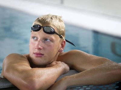 Weertman eclipses Lurz in 10km open water