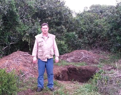 Architect caught in buck snare