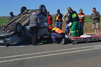Toeris rol motor naby Oudtshoorn
