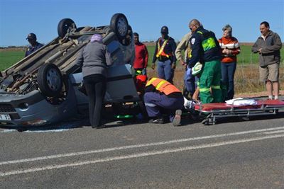 Toeris rol motor naby Oudtshoorn