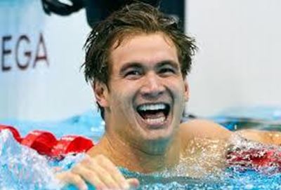 Magnussen tips hot final as Phelps hits form