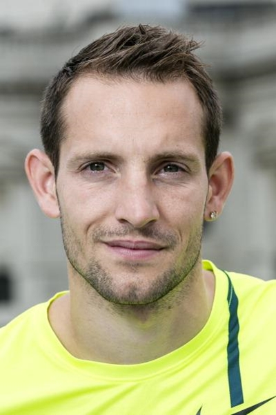 Lavillenie's 20-win streak ends in chilly Stockholm