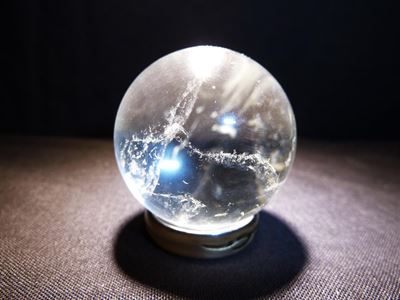 Knysnomics: Crystal-gazing and budgets