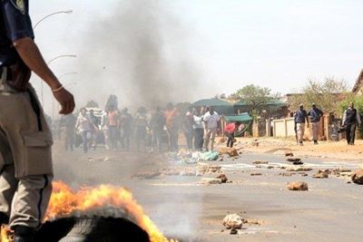 12 held in Tembisa protest