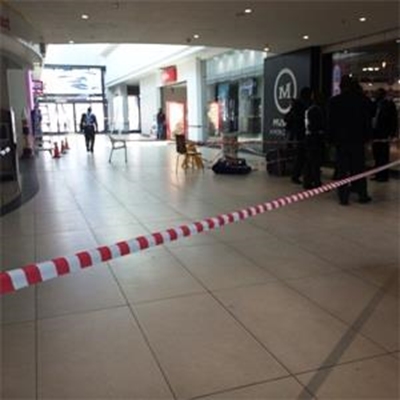 Mall robberies target gadgets, not money