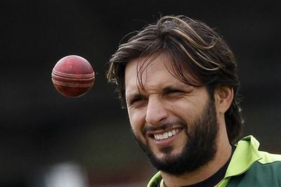 Pakistan re-appoint Afridi Twenty20 captain