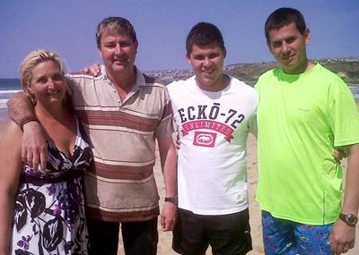 Besoeker uit see gered