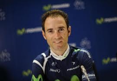 Valverde signs new 3-year contract with Movistar