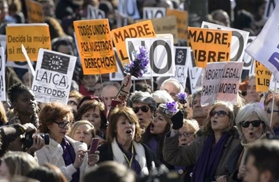 Spain scraps plans for tough abortion reform