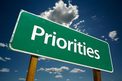 Knysnomics: Those priorities again