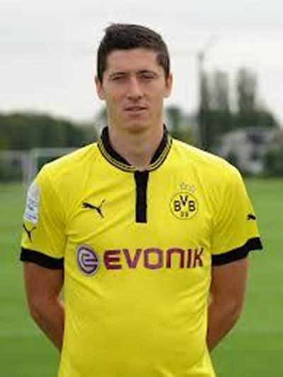 Lewandowski looking forward to facing world champions