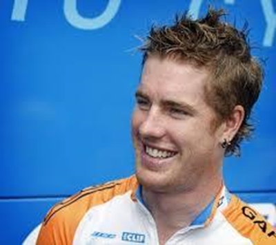 Farrar wins in Beijing as smog lifts