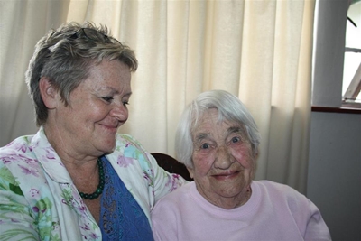 George se Tannie Greta vier 96 jaar