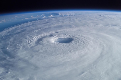 Category 4 hurricane aims for Bermuda