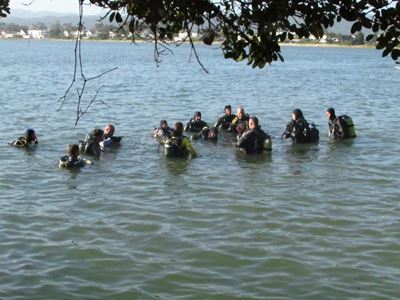 12kg of underwater garbage removed