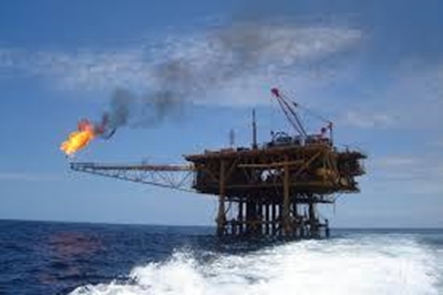 Doubts over Angola snatching Africa's top oil spot