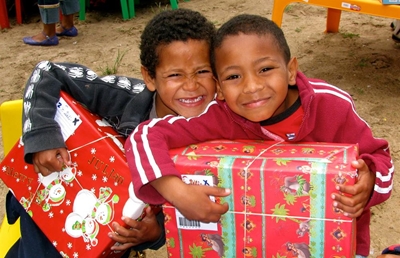 Donate to 2014 Santa Shoebox Project