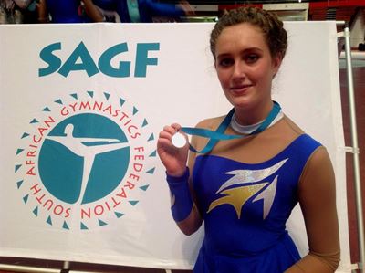 20 medaljes vir plaaslike gimnaste