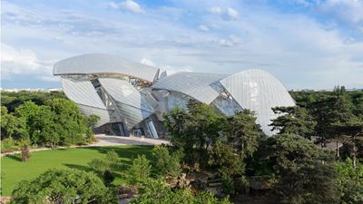 Gehry art museum drops anchor in Paris