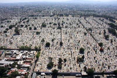 Expanding Mexico City running out of cemeteries