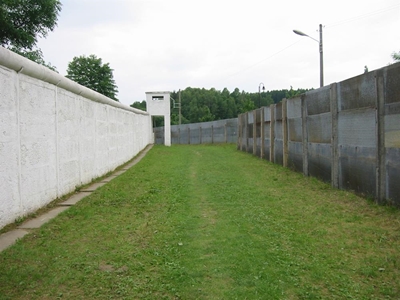 'Little Berlin' village remembers how its own wall fell