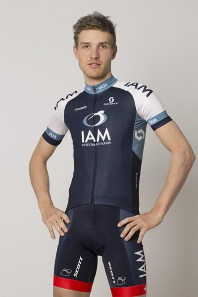 Brandle beats Voigt's hour record