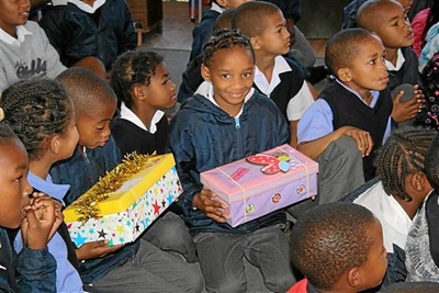 Santa Shoe Box bring vreugde