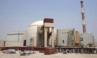 Iran signs nuclear deal with Russia