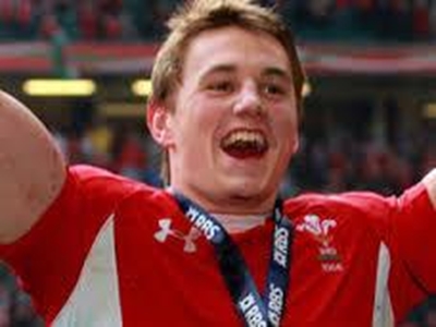 Wales recall Davies for New Zealand