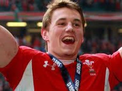 Wales recall Davies for New Zealand
