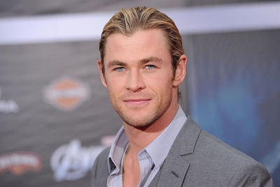 People mag names Hemsworth 'sexiest man alive'