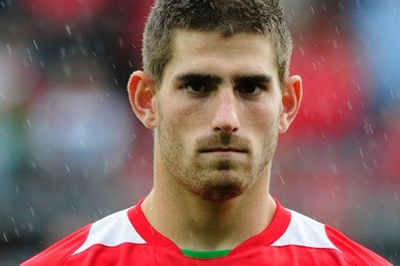 English club withdraws offer to convicted rapist