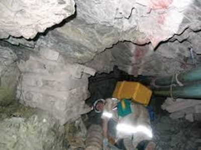 Mineworkers: minimum wage of R8500 wanted