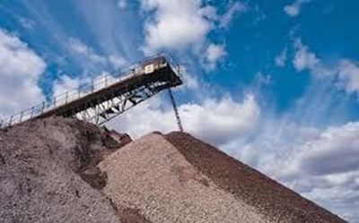 Mineworkers: minimum wage of R8500 wanted