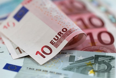 EU tackles rule-breaking France, Italy on budget