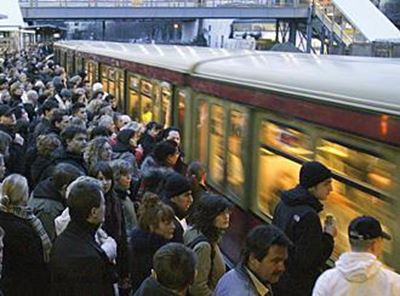 German rail operator in court bid against airlines over pricing