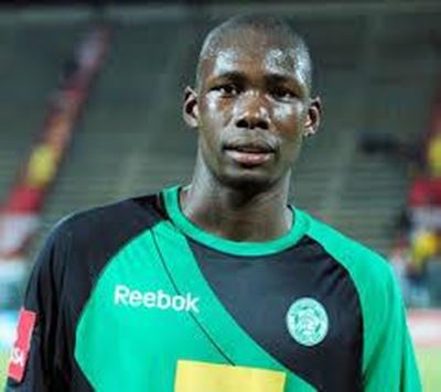 Unbeaten Chiefs strengthen grip in title race
