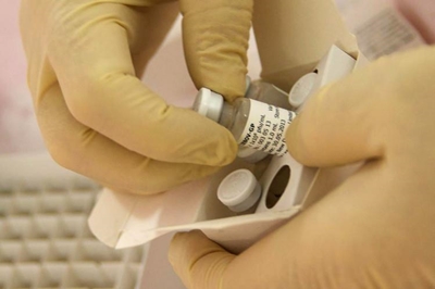 Johnson&Johnson starts trial of ebola vaccine