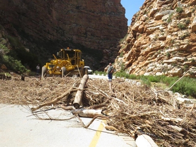 Meiringspoort na verwagting oop teen 12:00