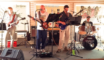 Rock 'n Roll picnic concert this Saturday
