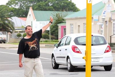 Wie's die vriendelike man in Welingtonstraat?