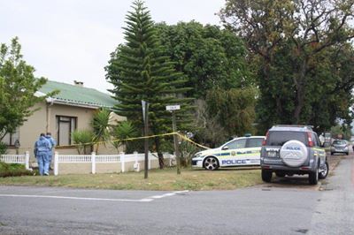 Armed robbers shoot husband and wife
