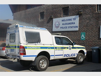 Man defecates at neighbour’s house and then stabs him